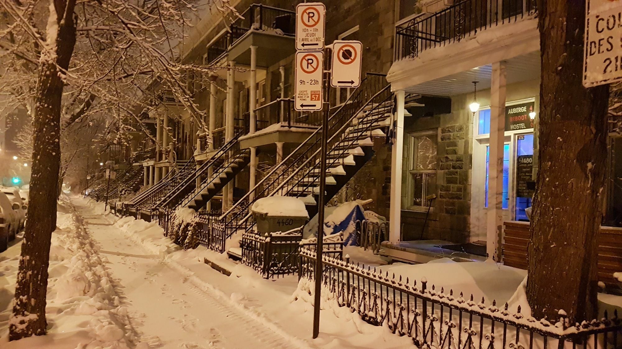 Auberge Reboot Hostel Montreal Exterior foto